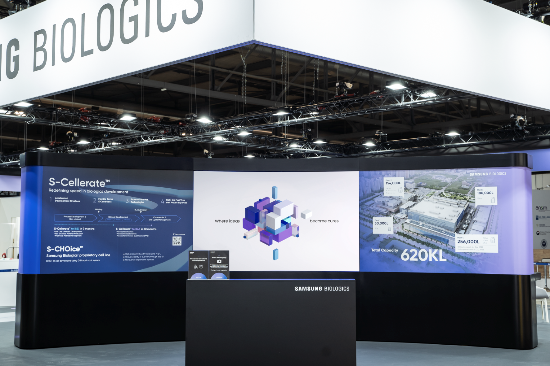Samsung-Biologics-CPhI-2021-Booth.png