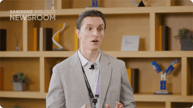 YearinReview1-ezgif.com-optimize